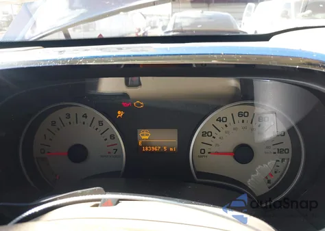 2010 Ford Explorer Eddie Bauer z USA, uszkodzony, nr VIN 1FMEU7EE5AUA19379